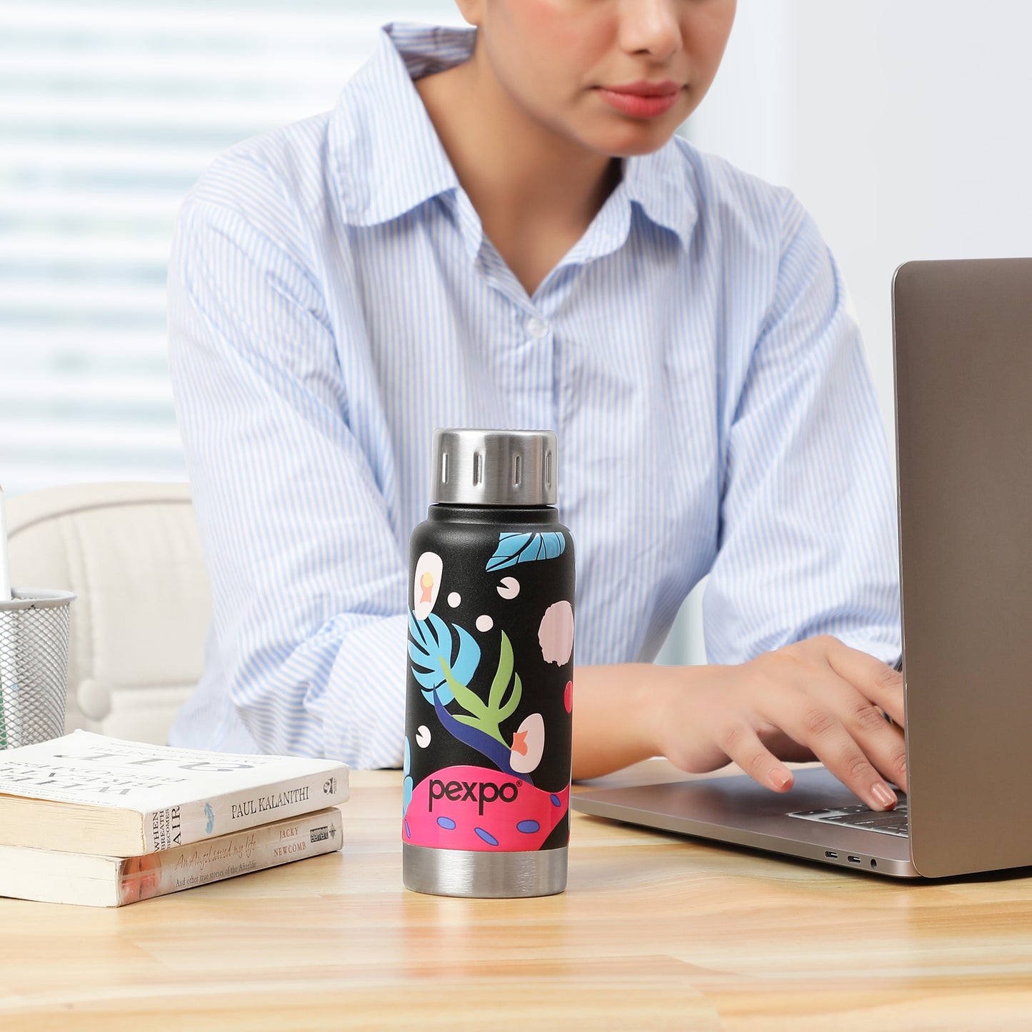 Cameo Plant-themed Art Hot & Cold Water Bottle